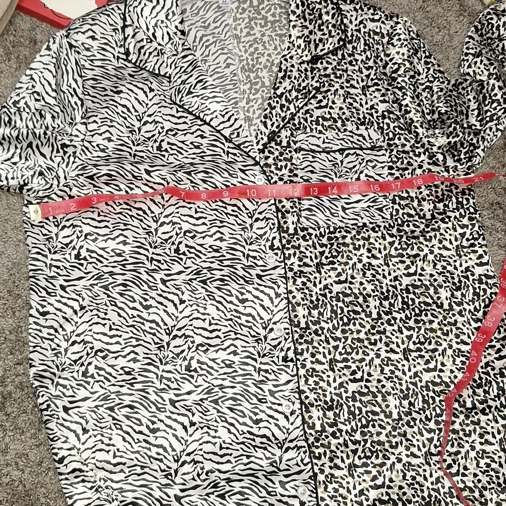 BB Dakota silky shorts pajama set - M - animal print - Picture 10 of 10